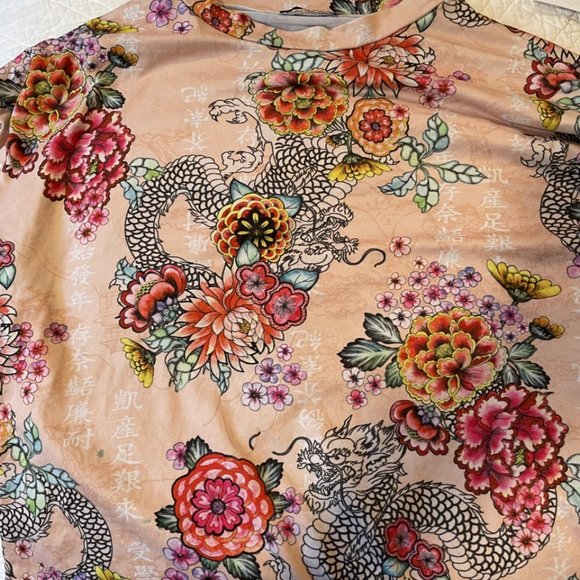 Stop Dragon Me Down Top - Picture 2 of 3